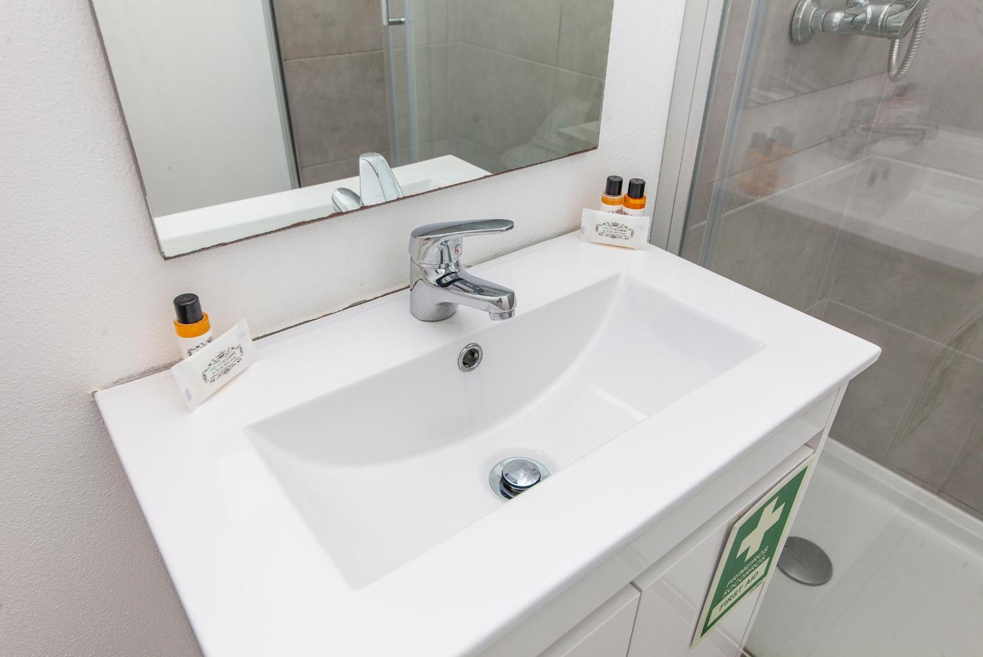 Vasco Da Gama Apartments Lagos Szoba fotó